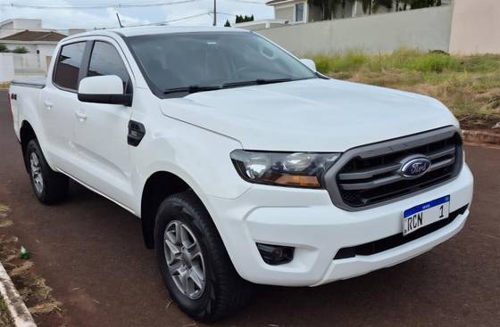 FORD RANGER 2.2 XLS 4X4 CD 16V DIESEL 4P AUTOMÁTICO